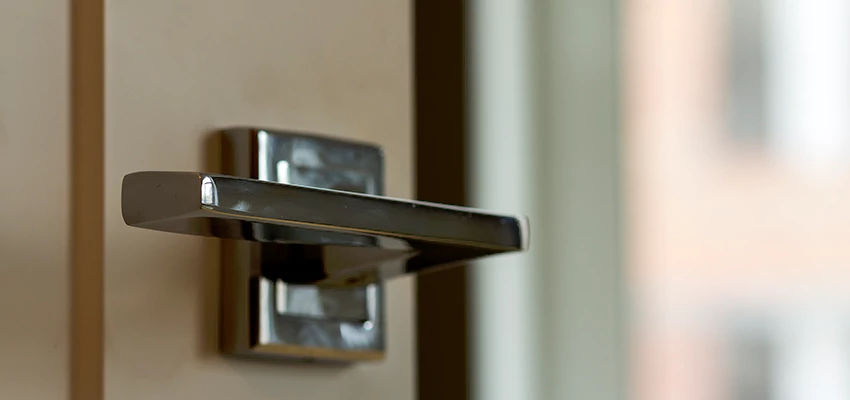 Door Lever Knob Repair in Fresno, California