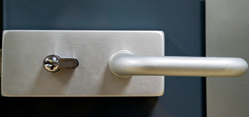 Change Patio Door Locks in Fresno, California